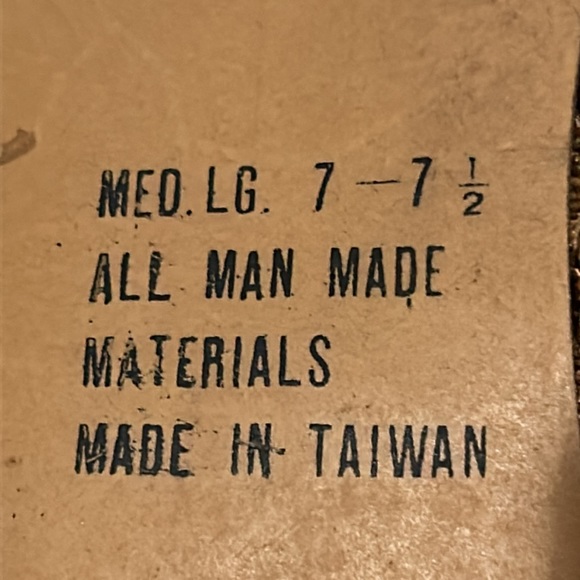 Vintage Handmade Golden Metalic Mesh Thread Sandals - Picture 8 of 9